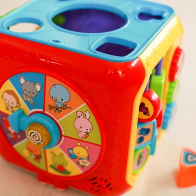Интерактивный куб Играй и учись Vtech 80-183426