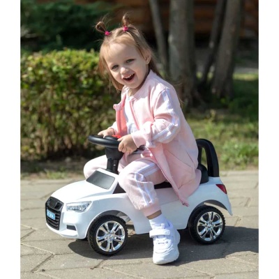 Толокар BMW белый RiverToys JY-Z01B