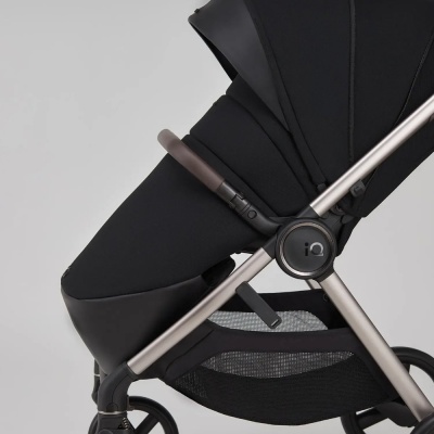 Накидка на ножки в сидение Anex IQ iq/ac fs01 black 03