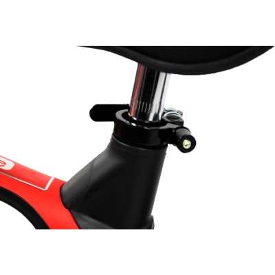 Детский беговел RiverToys М002БХ черный