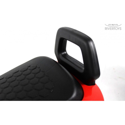 Детский толокар RiverToys Z004ZZ-A красный