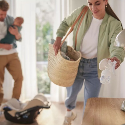 Молокоотсос ручной Natural Motion с бутылочкой для кормления Philips Avent SCF430/10-4