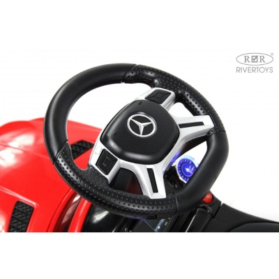 Детский толокар Mercedes-Benz GL63 RiverToys А888АА красный