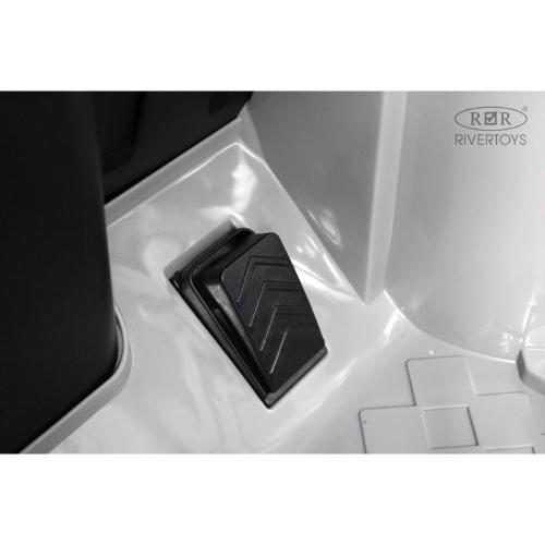 Детский электромобиль RiverToys X001XX серый фото 10