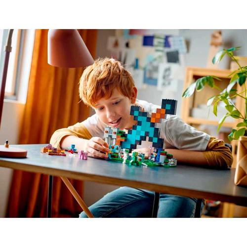 Конструктор Lego Minecraft 21244 Застава меча фото 7