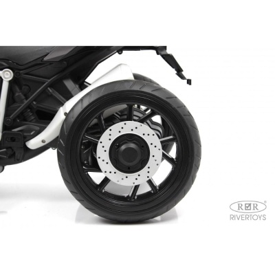 Детский электротрицикл RiverToys Z333ZZ чёрный