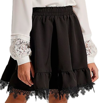 Блузка школьная для девочки Deloras С64301 молочная 2