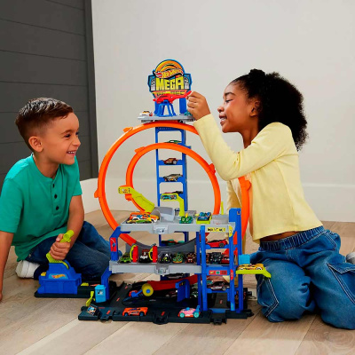 Автотрек Гараж Hot Wheels City Мега Mattel JBM74 5