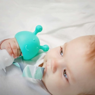 Прорезыватель силиконовый на держателе Mushroom Roxy-Kids RST-001-B 2