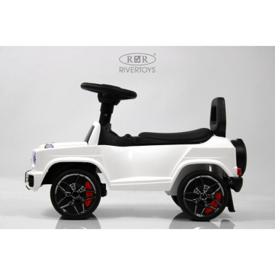 Детский толокар Mercedes-Benz G63 RiverToys Z001ZZ-D белый бриллиант 03