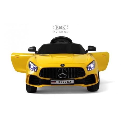 Детский электромобиль Mercedes-Benz AMG GT RiverToys X777XX жёлтый фото 8