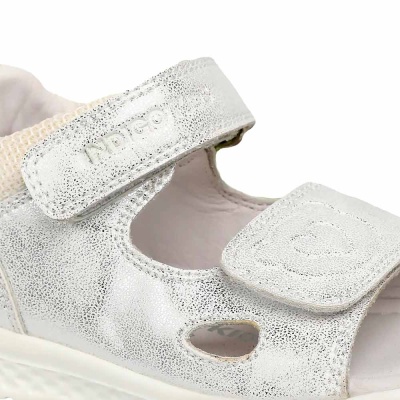 Сандалии для девочки Indigo Kids 11-102A серебристые 4