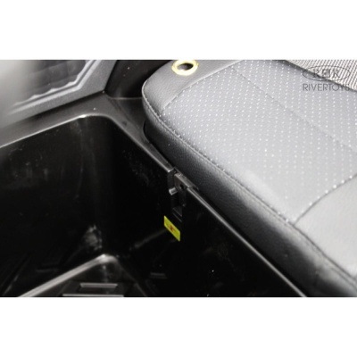 Детский электромобиль RiverToys G555GG чёрный