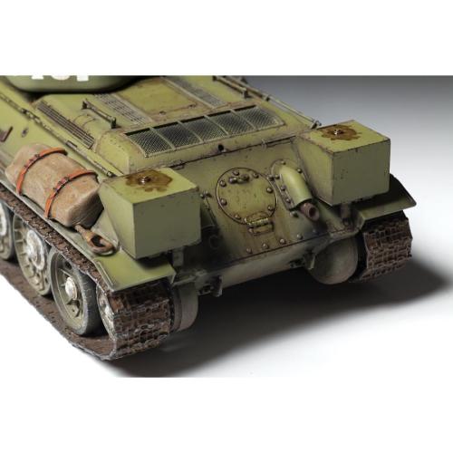 Сборная модель Советский средний танк Т-34/76 образца 1942 г. Звезда 3686ПН фото 3