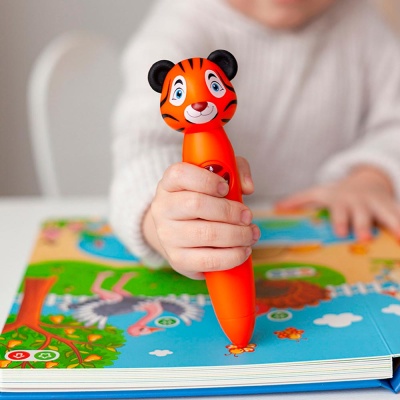 Интерактивная книга Животные для Панда Тичи Тигренок Рыки Cобака Буля BertToys FD506 3