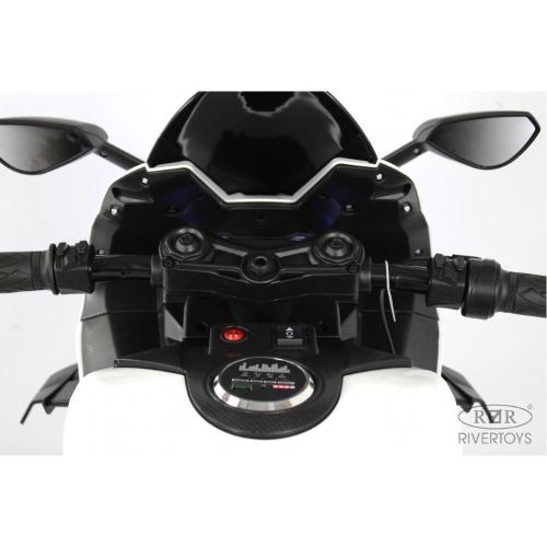 Детский электромотоцикл RiverToys М777БХ белый фото 4