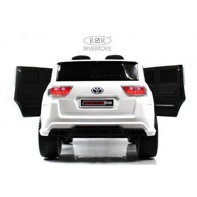 Детский электромобиль RiverToys G555GG белый