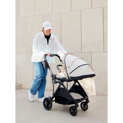 Коляска прогулочная Avery Happy Baby Sand