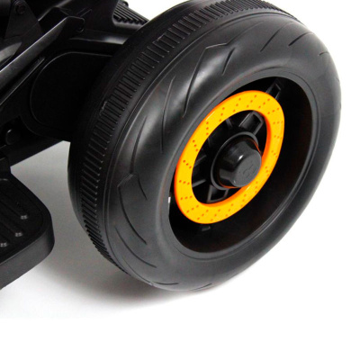 Детский электротрицикл RiverToys K002PX желтый