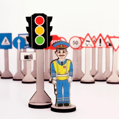 Набор Дорожные знаки 24 знака инспектор ГИБДД светофор ЯиГрушка 12484ЯиГ 2