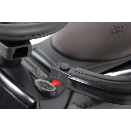 Детский толокар Mercedes-Benz G63 RiverToys Z003ZZ-A чёрный фото 14