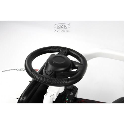 Детский электромобиль RiverToys G005GG белый фото 20