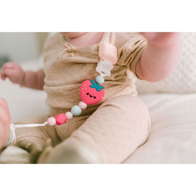 Держатель для пустышки Darling clip Strawberry DCLIPSTRAW Bibs 2