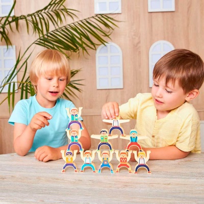 Настольная игра Baby Toys Акробаты Десятое Королевство 04331