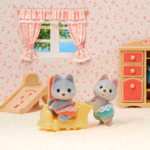 Игровой набор Sylvanian Families Хаски-близняшки Epoch 5638 фото 2