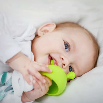 Прорезыватель силиконовый на держателе Mushroom Roxy-Kids RST-001-G 2