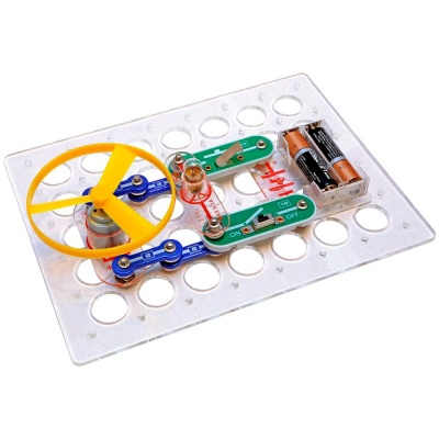 Электронный конструктор Первые шаги в электронике Набор A 15 схем Знаток 70196 2