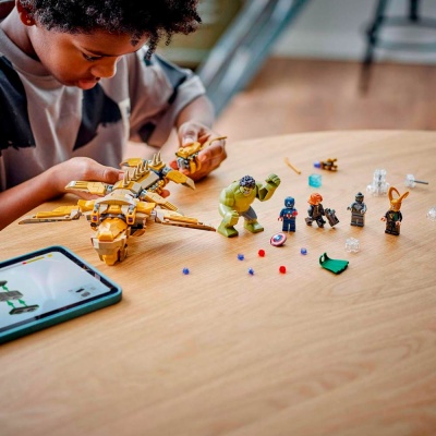 Конструктор Lego Super Heroes 76290 Мстители против Левиафана