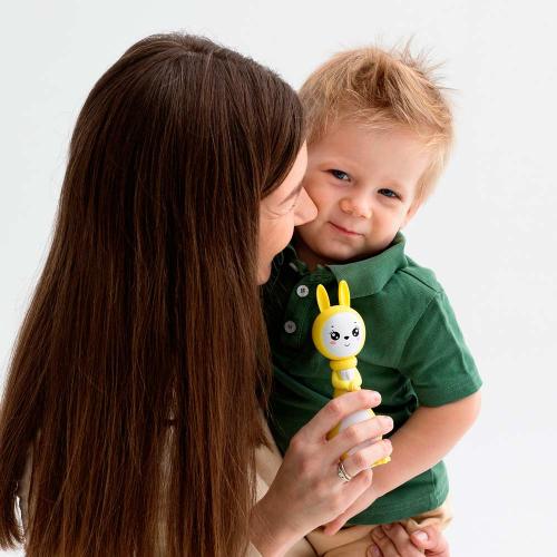 Музыкальная интерактивная игрушка Зайчик Няня Грызушка BertToys FD127 желтый фото 4