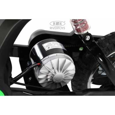 Детский электромотоцикл RiverToys A005AA зелёный