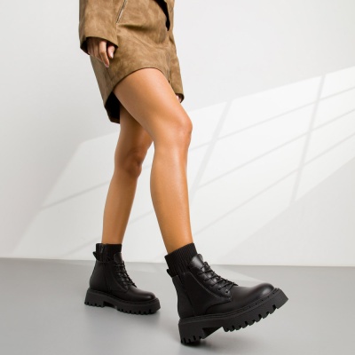 Ботинки для девочки Keddo 948346/04-01 черные 5