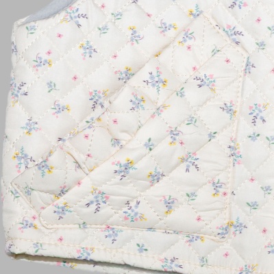 Жилет Цветы Чуди Кидс 479925П молочный 03