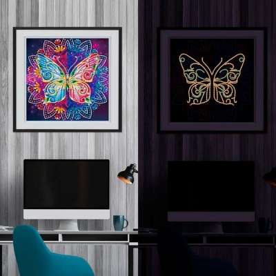 Алмазная мозаика Бабочка 25х25 см светится в темноте On Time 45104