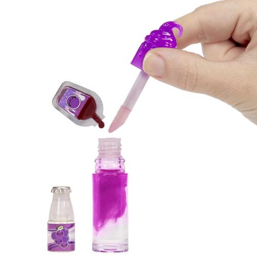Игровой набор Yummiland Кукла Грета Грейп с блеском для губ MGA 63872 фото 3