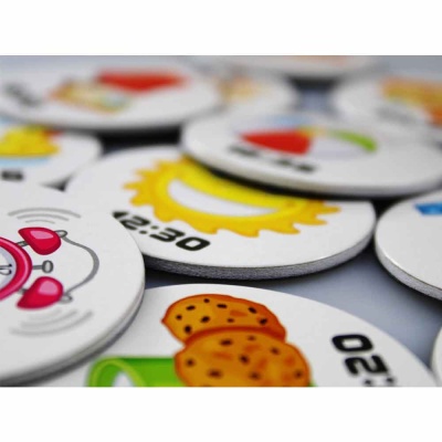 Игра развивающая Магнитные истории Учим время! Десятое Королевство 01658