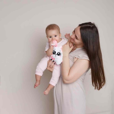 Игрушка с вишневыми косточками Разогрелка Зайка Мякиши 692