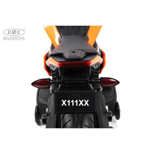 Детский электромотоцикл RiverToys Х111ХХ оранжевый фото 6