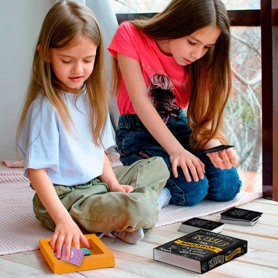 Настольная карточная игра Квиз на миллион Геодом 4