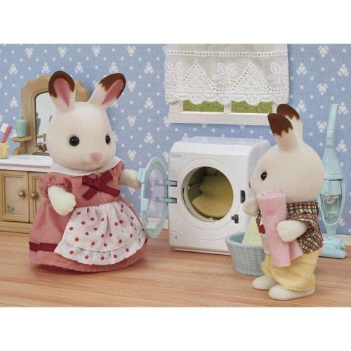Игровой набор Sylvanian Families Стиральная машинка и пылесос Epoch 5445 фото 4