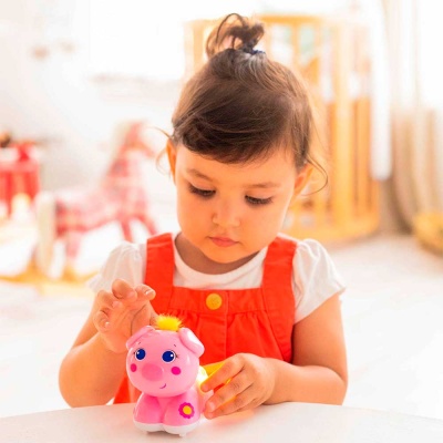 Музыкальная игрушка Свинка Веселые друзья Азбукварик 2837