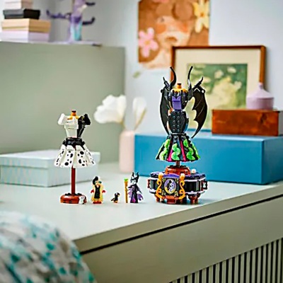 Конструктор Lego Disney Princess 43262 Платья Малефисенты и Круэллы Де Виль 2
