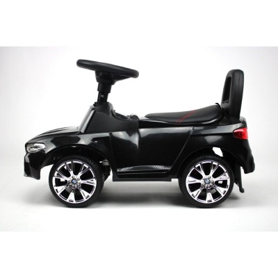 Детский толокар BMW M5 RiverToys A999MP-D чёрный
