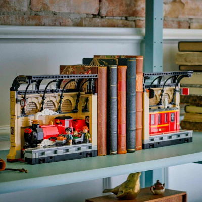 Конструктор Lego Harry Potter 76450 Замок Хогвартс Книжный уголок 2