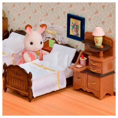 Игровой набор Sylvanian Families Классические коричневые кровать и комод Epoch 2075 02
