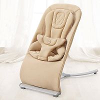 Детский шезлонг Hugger beige Happy Baby