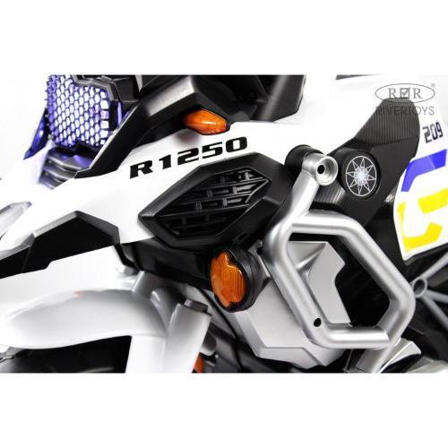 Детский электромотоцикл RiverToys М111БХ белый фото 15